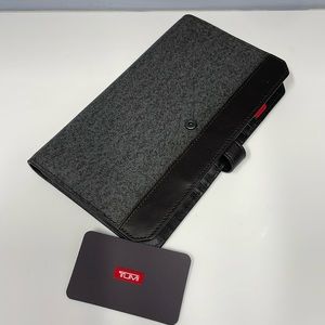 TUMI NEW. Leather planner organizer wallet AUTHENTIC Brand
.